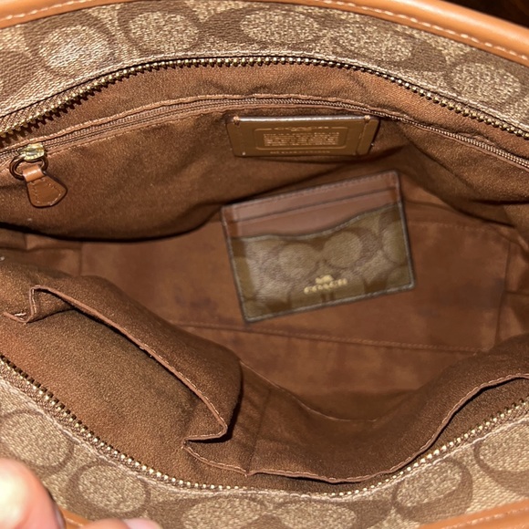 Coach purse - Picture 7 of 7